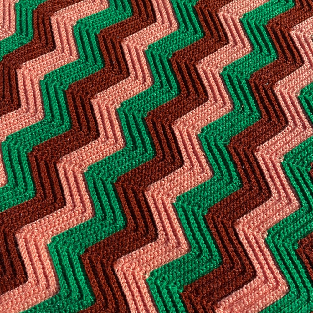 Vintage Handmade Zigzag Crochet Knit Blanket - Green, Brown, and Pink - Picture 5 of 5